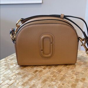 Marc Jacobs Camel Tan Leather Crossbody Pebble Shutter